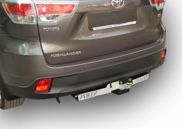 ТСУ для TOYOTA HIGHLANDER (XU50) 2013-...  (С НЕРЖАВЕЮЩЕЙ ПЛАСТИНОЙ)